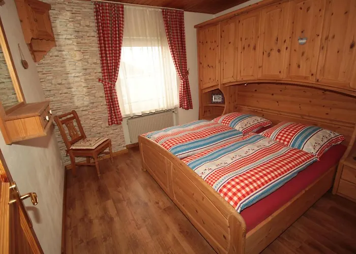 Haus Alle Jahreszeiten Hotel *